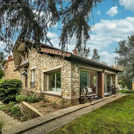 Le Ministere De La Paix - 15min To Gare Du Nord Holiday home *
