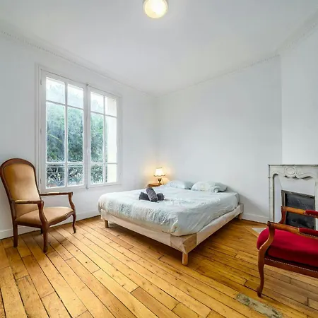 Le Ministere De La Paix - 15min To Gare Du Nord Holiday home *